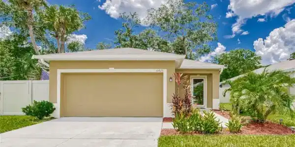 10423 CANDLEBERRY WOODS
