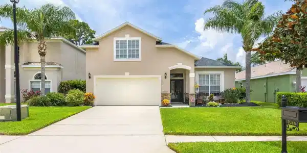 1074 BREAKAWAY TRAIL