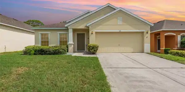462 HOLLOW GLEN DRIVE