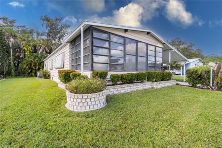 15 MEADOWLARK CIRCLE