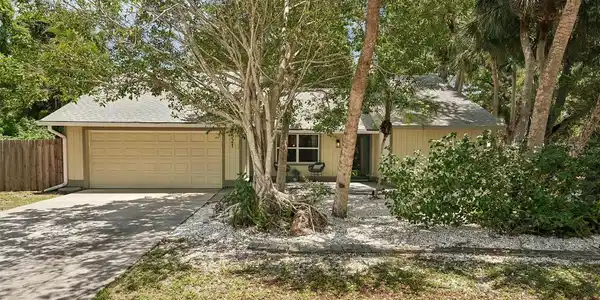 521 AVALON ROAD