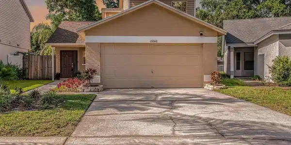 11642 HIDDEN HOLLOW CIRCLE