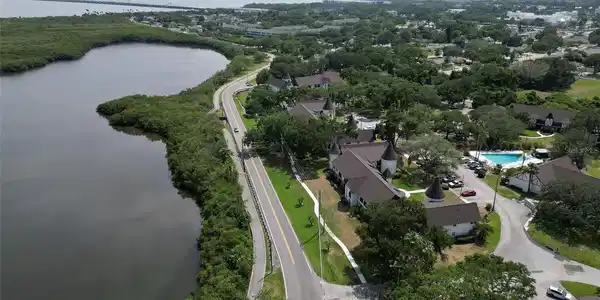 316 N BAYSHORE BOULEVARD