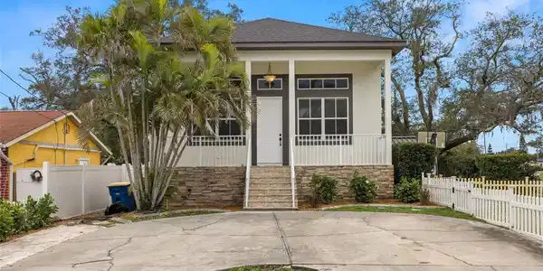 901 TUSKAWILLA STREET