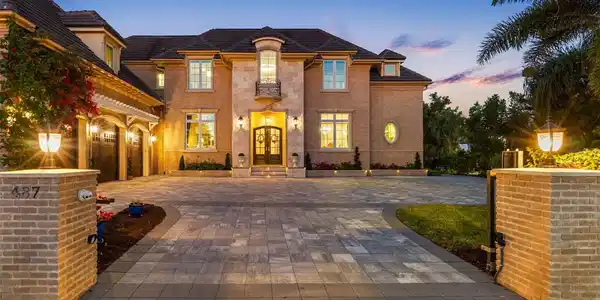 487 MEADOW LARK DR