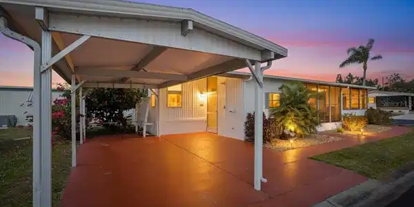 3301 EVELYN DRIVE