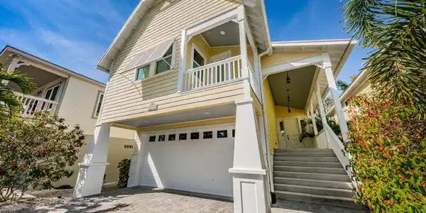 12108 LAGOON LANE
