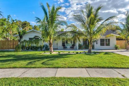 368 HERNANDO AVENUE