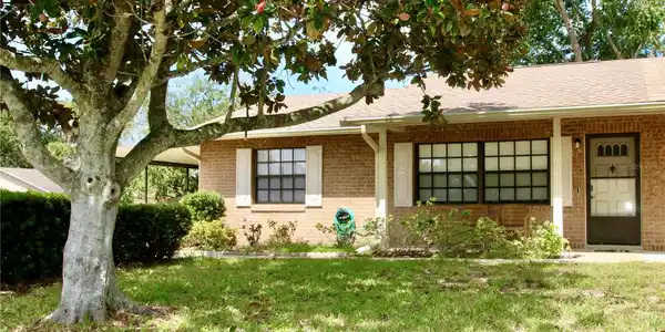 1015 EGRET COURT