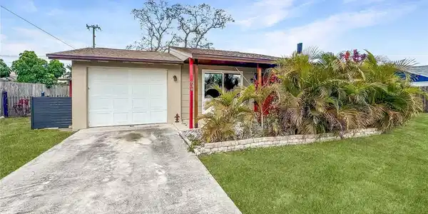 934 FUNDY ROAD