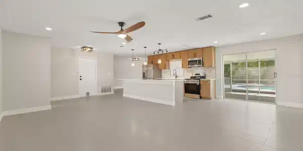 Image 4 Image 4
