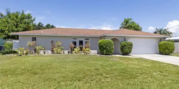 2161 INNER CASS CIRCLE