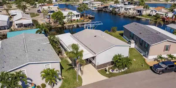 21 ROTTERDAM DRIVE