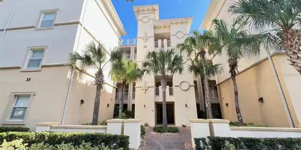 35 RIVERVIEW BEND S