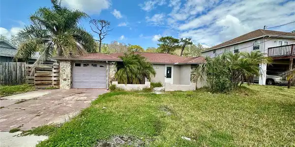 8537 HORIZON LANE
