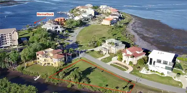 HARBORPOINTE DRIVE
