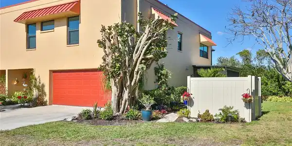 4015 CATALINA