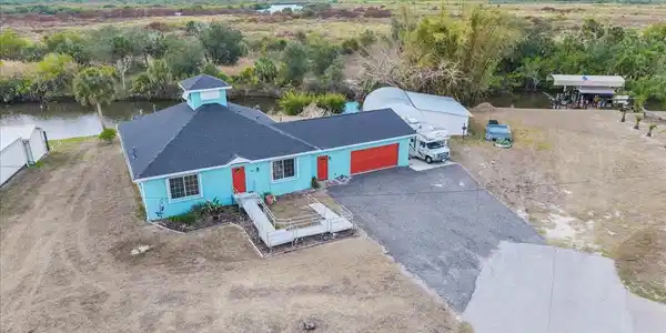 141 SUMMERSET DRIVE