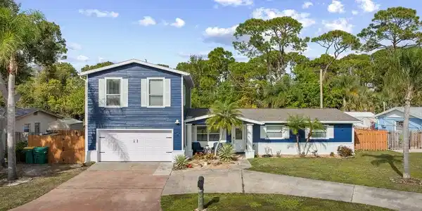 350 BRENTWOOD COURT