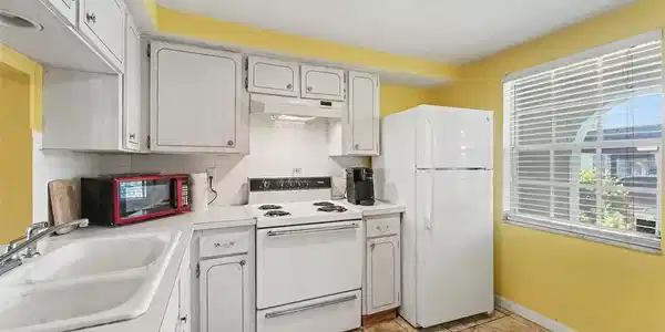 Image 4 Image 4