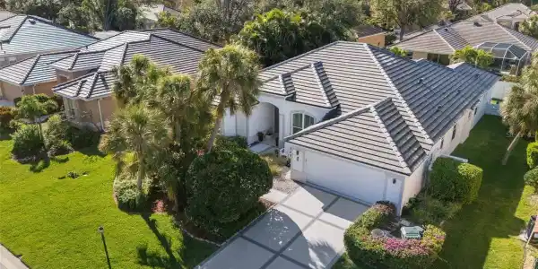 826 OAK BRIAR LANE