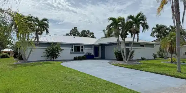 3014 GUADALUPE DRIVE