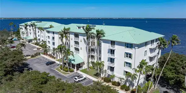 200 HARBOR WALK DRIVE