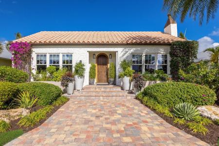 1923 HIBISCUS STREET