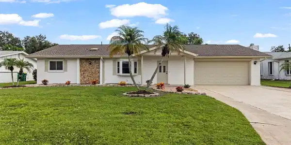 2434 LAKE VIEW BOULEVARD