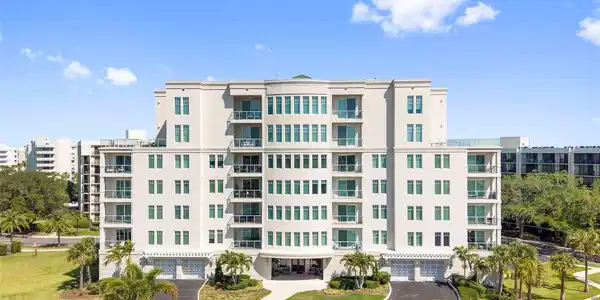 8 PALM TERRACE