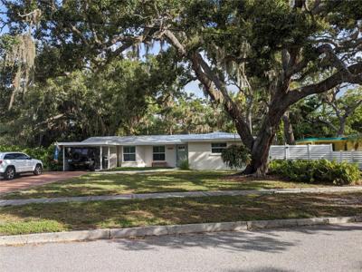 805 TENNESSEE LANE