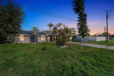 910 SE 23RD PLACE