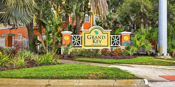 4207 S DALE MABRY HIGHWAY