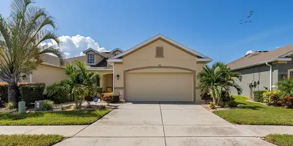 2220 PARROT FISH DRIVE