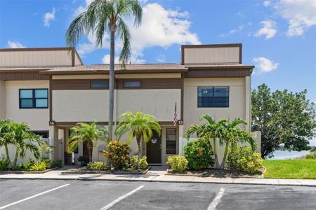9209 SEMINOLE BLVD