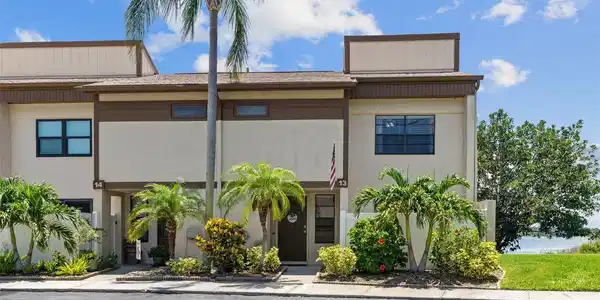 9209 SEMINOLE BLVD
