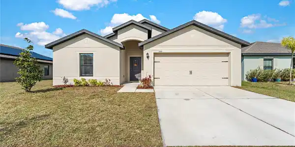 1102 WYNNMERE WALK AVENUE
