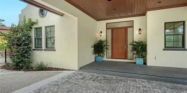 Image 4 Image 4