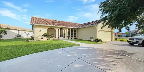 695 CORONADO DRIVE
