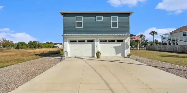 3392 FERNLEAF DRIVE