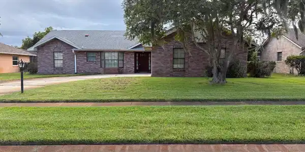 222 MEADOW LAKE DRIVE