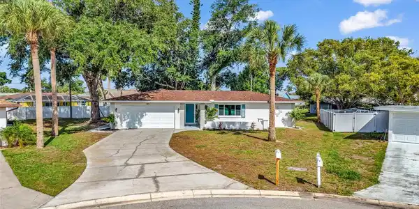 483 SUNNYSIDE DRIVE