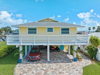 3385 MANGROVE DRIVE