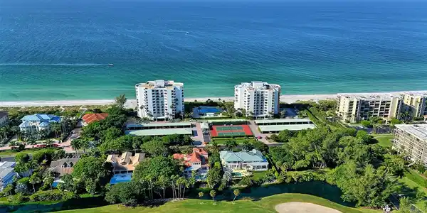 1000 LONGBOAT CLUB ROAD