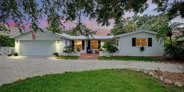 705 ARMADA ROAD N