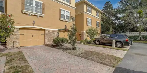 5035 E BLUE RUNNER COURT S