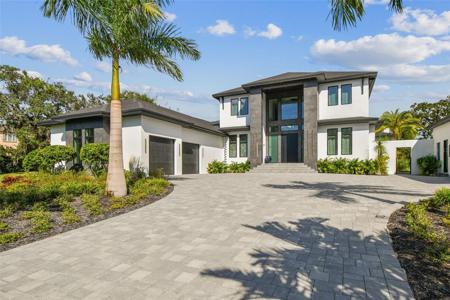 3321 MEANDER LANE