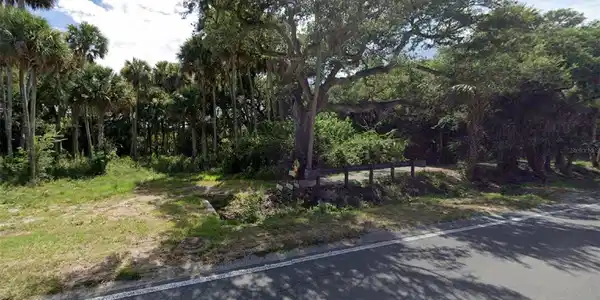 1304 SAXON DRIVE