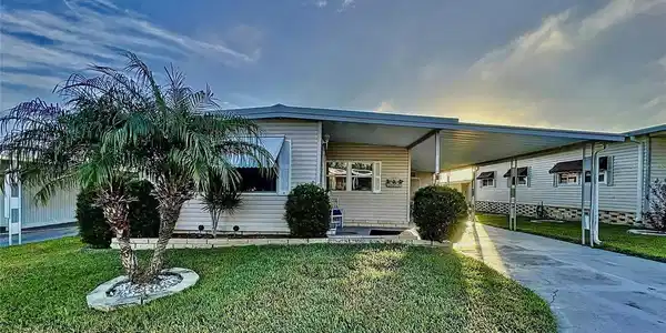 85 REDWOOD DRIVE