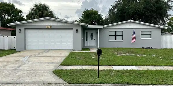 933 HUNTER PARK PLACE